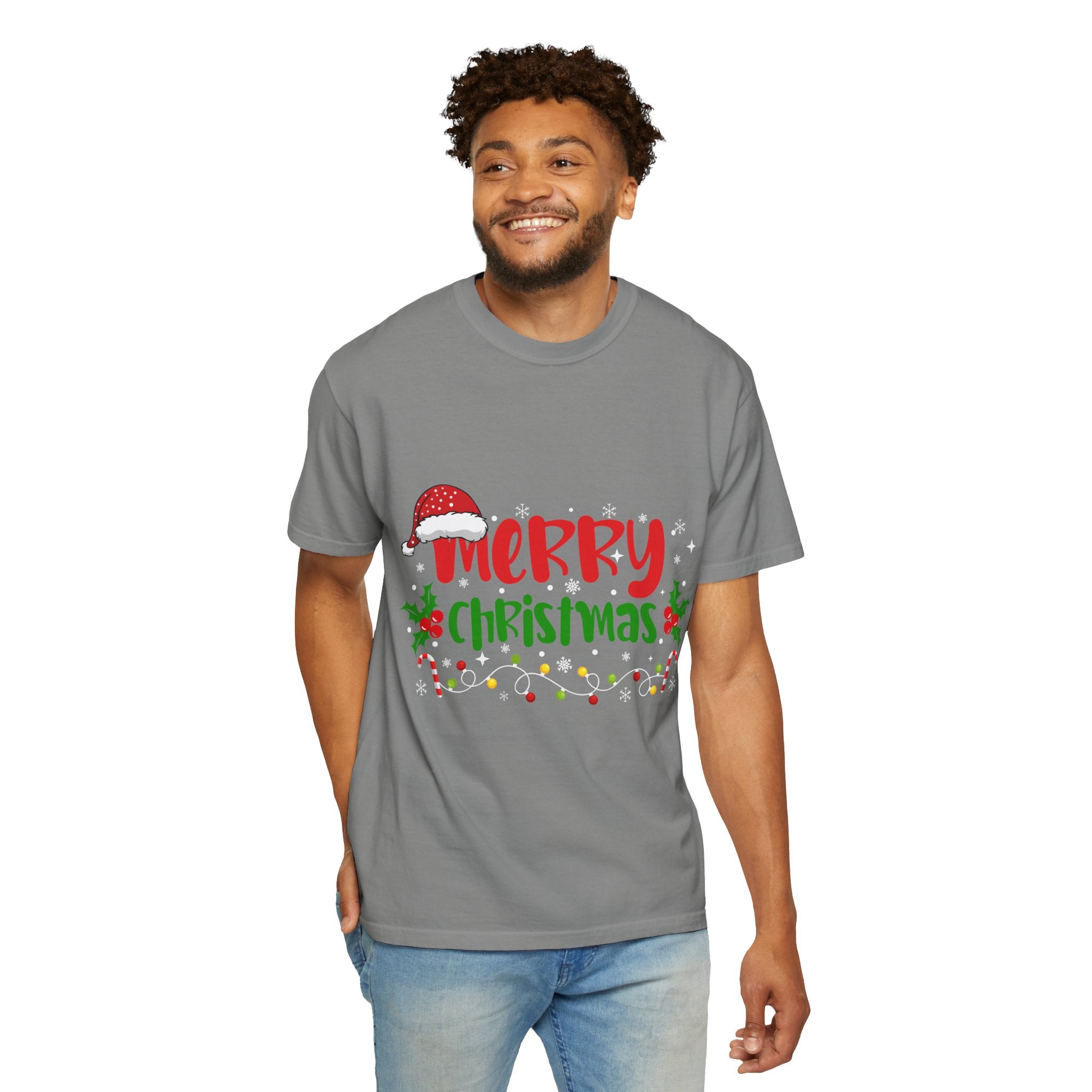 Merry Christmas Tee, Unisex Holiday Shirt, Festive Gift, Casual Christmas Apparel, Seasonal Wear, Perfect for Celebrations