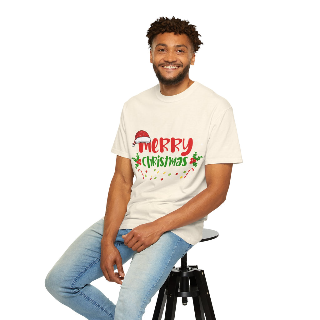 Merry Christmas Tee, Unisex Holiday Shirt, Festive Gift, Casual Christmas Apparel, Seasonal Wear, Perfect for Celebrations