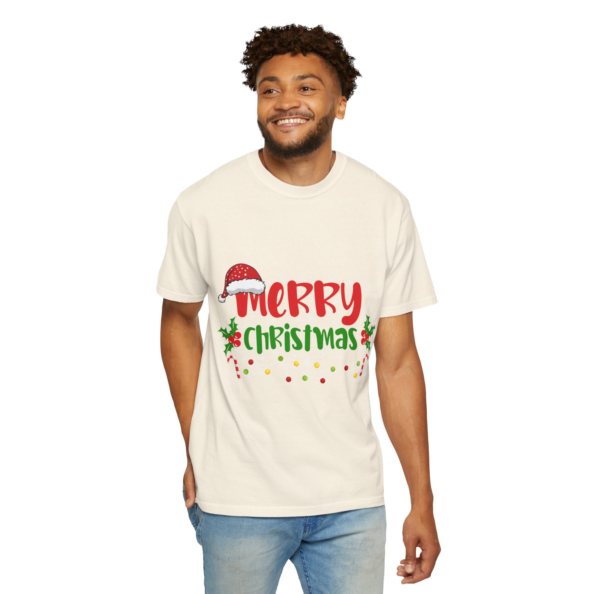 Merry Christmas Tee, Unisex Holiday Shirt, Festive Gift, Casual Christmas Apparel, Seasonal Wear, Perfect for Celebrations