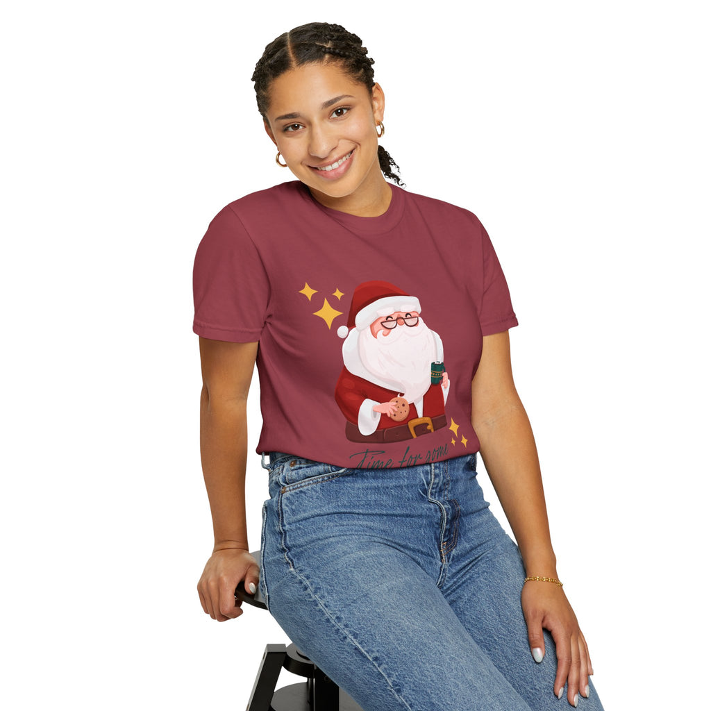 Festive Christmas T-Shirt, Holiday Apparel, Santa Graphic Tee, Unisex Christmas Gift, Seasonal Outfit, Cheerful Holiday Wear